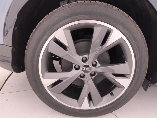 AUDI Q4 e-tron 40 Business Advanced