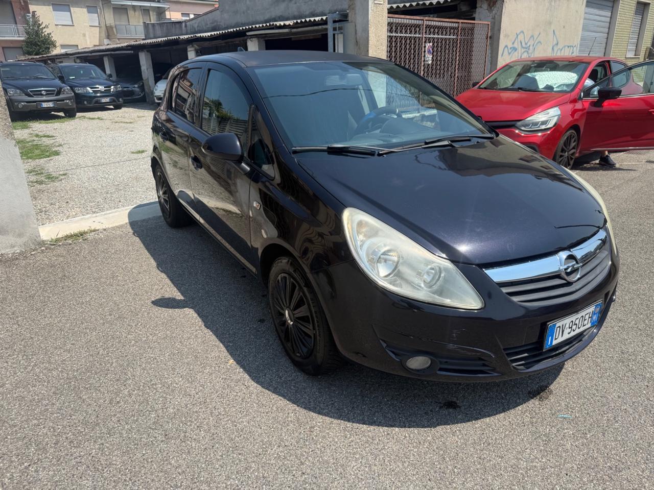 Opel Corsa 1.2 5 porte Club