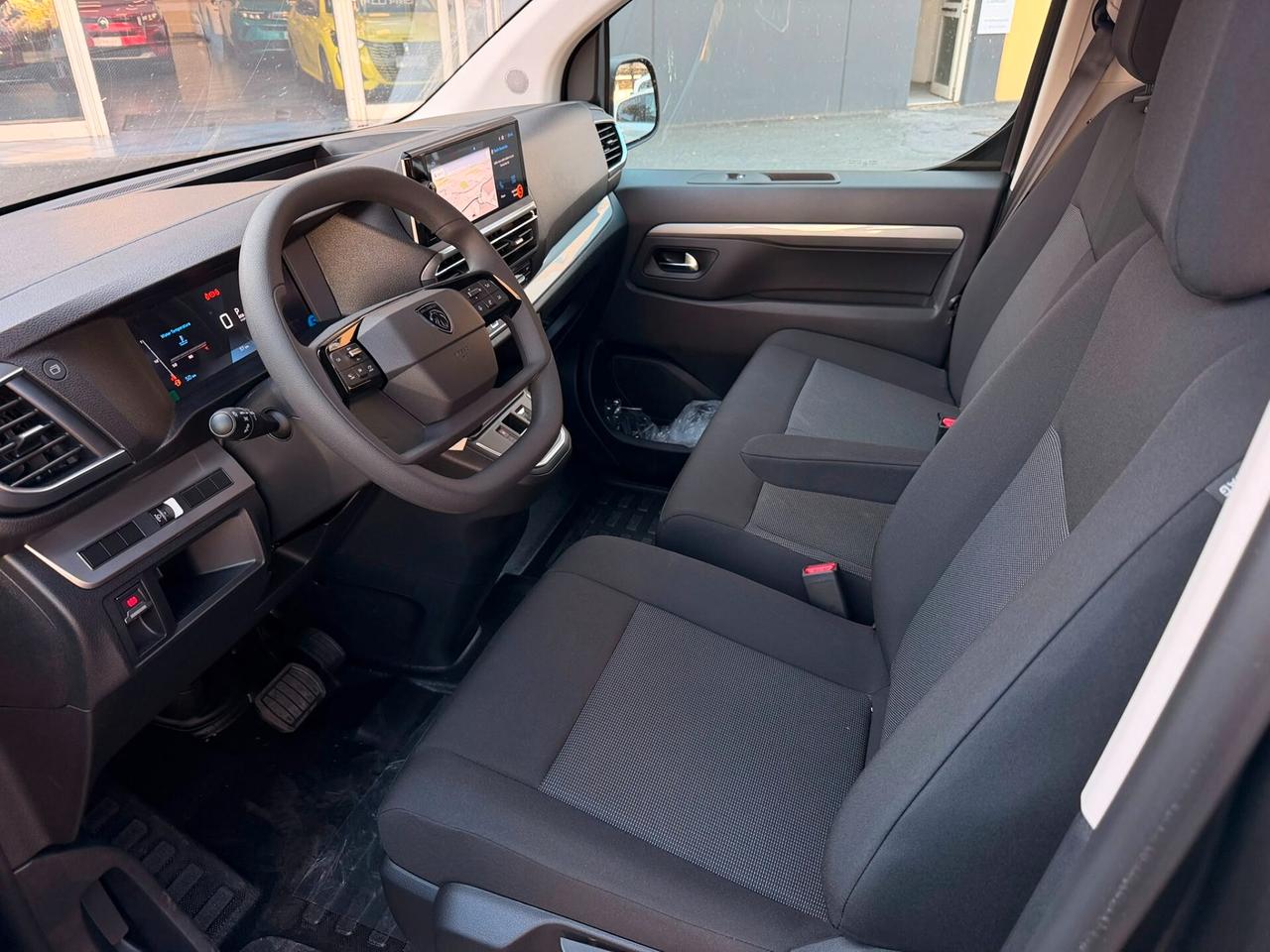 PEUGEOT Traveller 2.2 BlueHDi 180 EAT8 9 posti