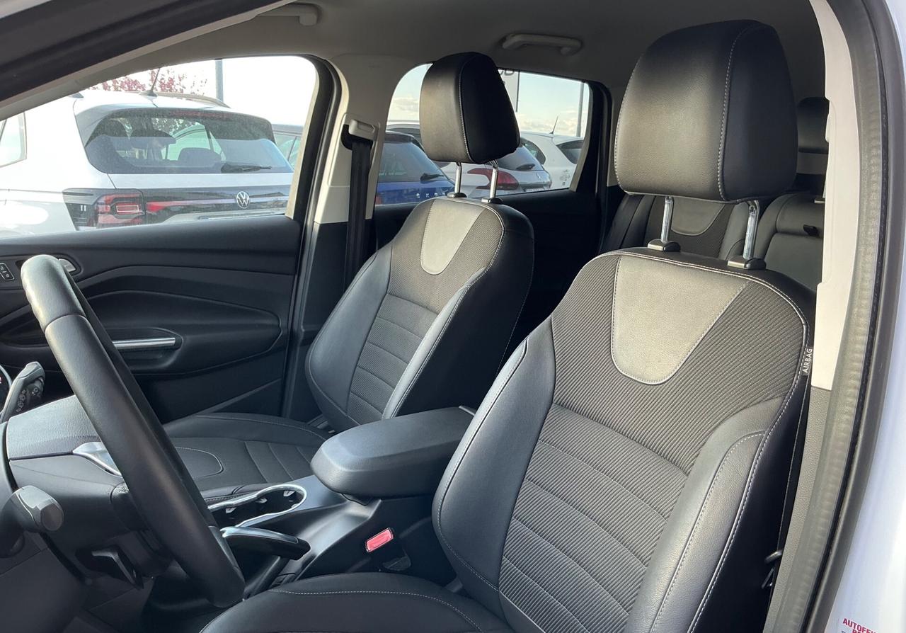 Ford Kuga 2.0 Diesel 4x4 Gancio Traino Neopatentati