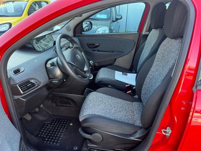 Lancia Ypsilon Ypsilon 1.2 69 CV 5 porte GPL Silver