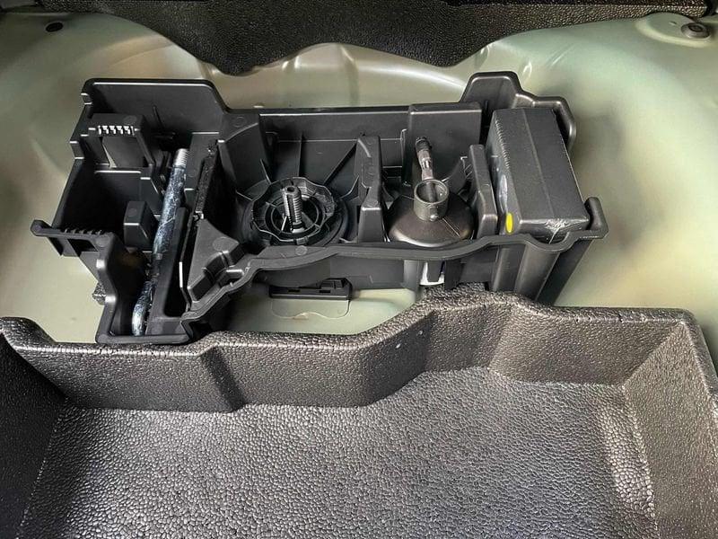 Peugeot 2008 PureTech 130 S&S EAT8 Allure - NUOVA