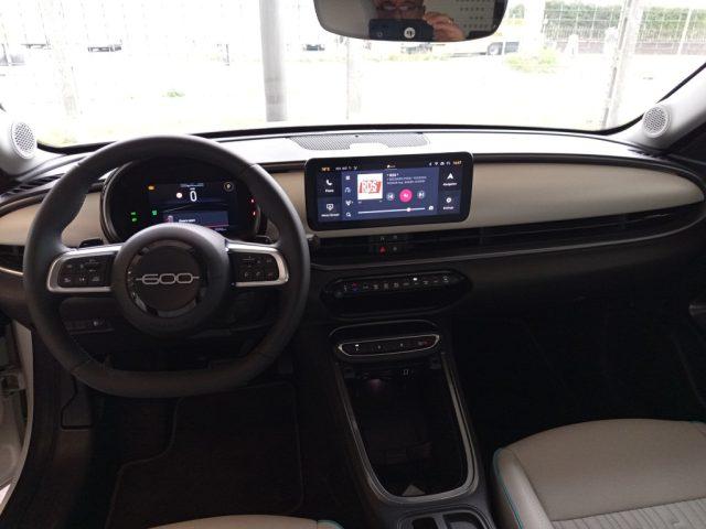 FIAT 600 Hybrid 100 CV DCT MHEV La Prima