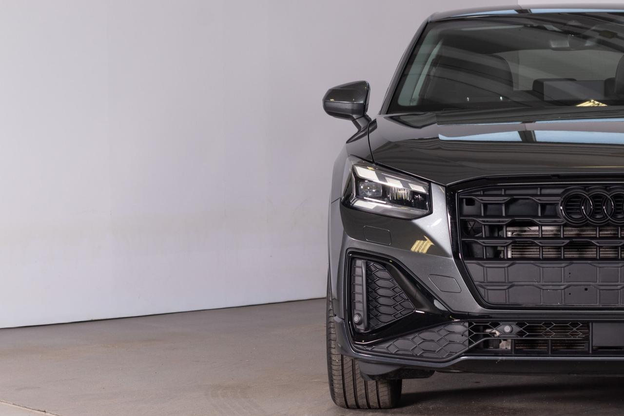 Audi Q2 35 Tfsi S-tronic S Line Identity Black Matrix