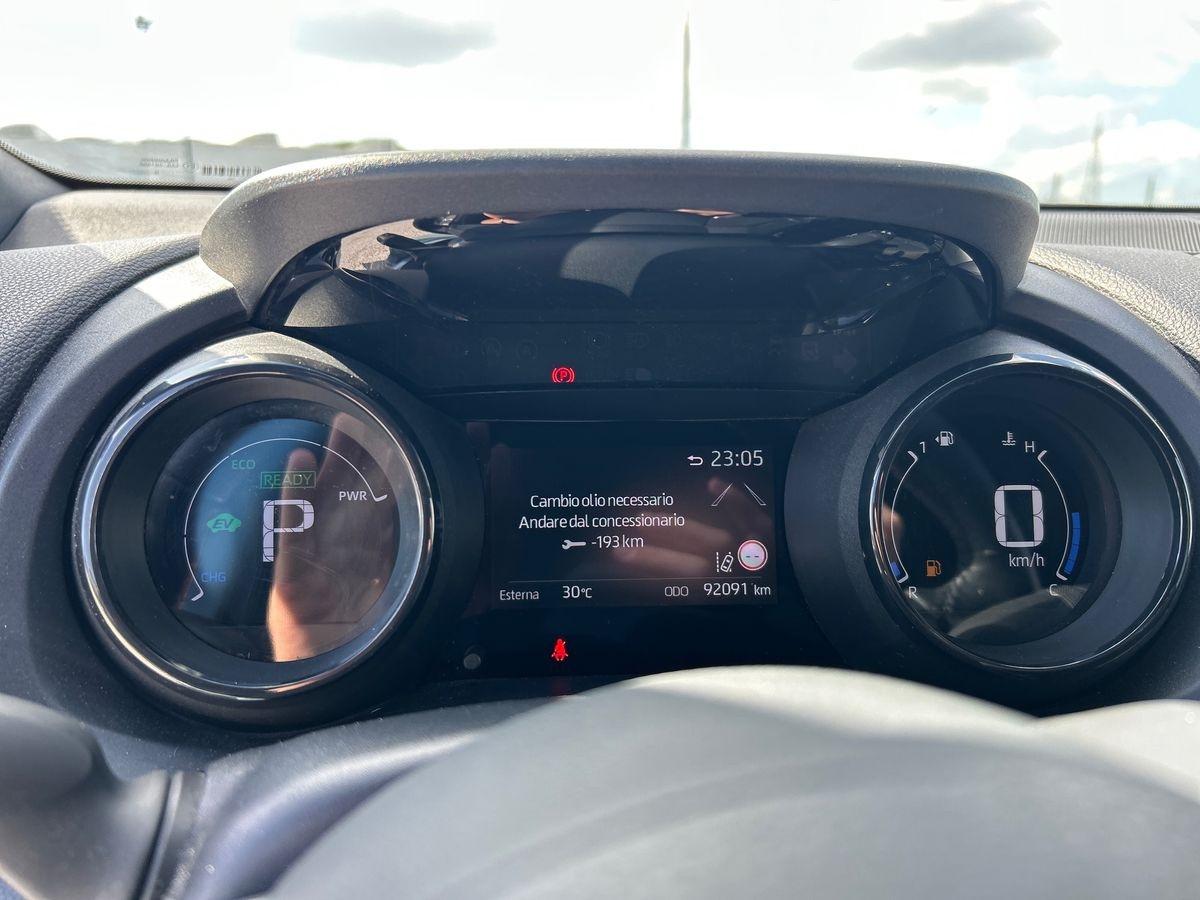 TOYOTA Yaris IV 2020 - Yaris 1.5h Lounge