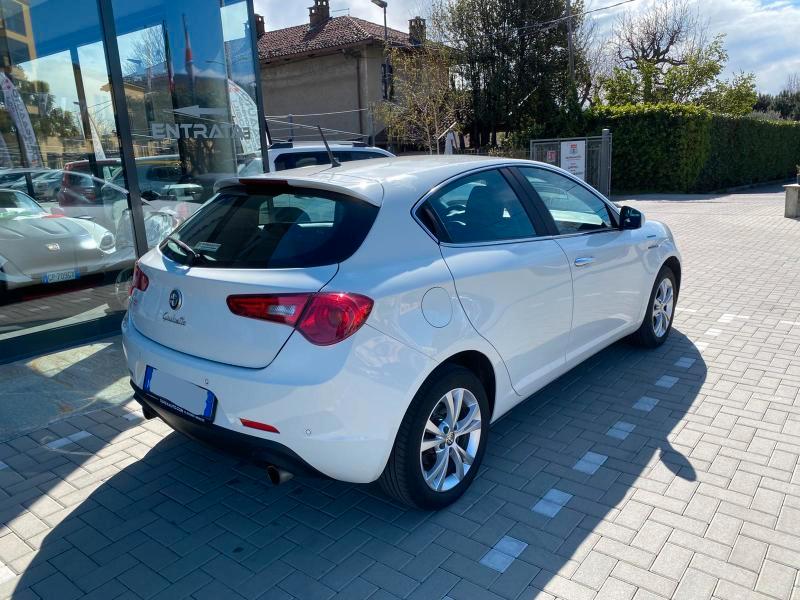 Alfa Romeo Giulietta 2.0 jtdm(2) Distinctive 140cv