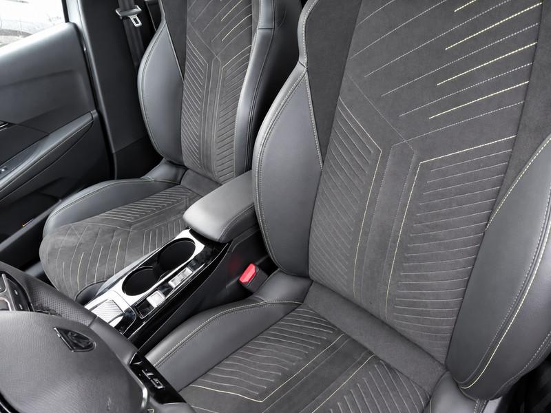 Peugeot 208 GT Hybrid 145 e-DCS6 auto