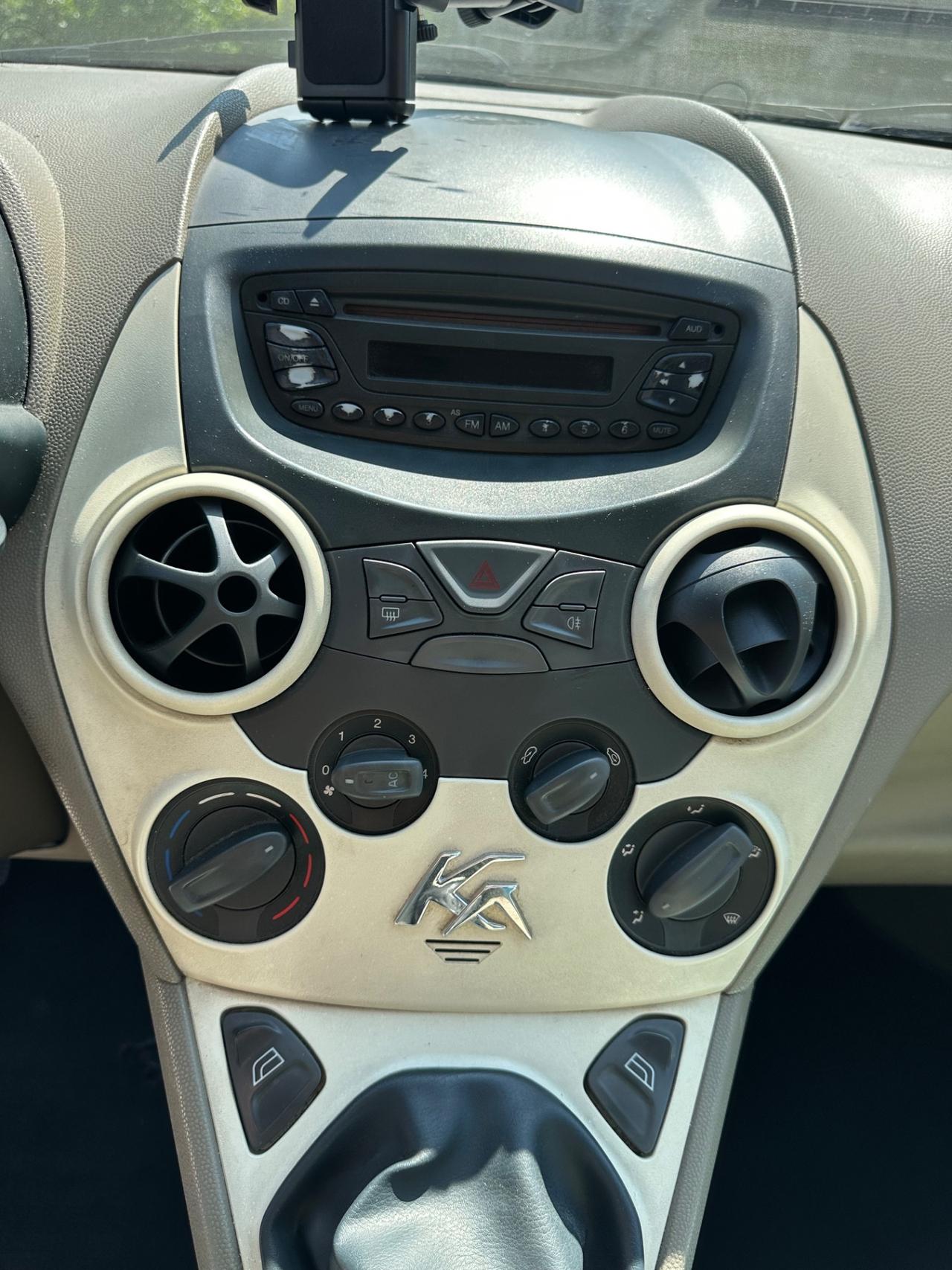 Ford Ka 1.2 8V 69CV Titanium 112milla km Neop