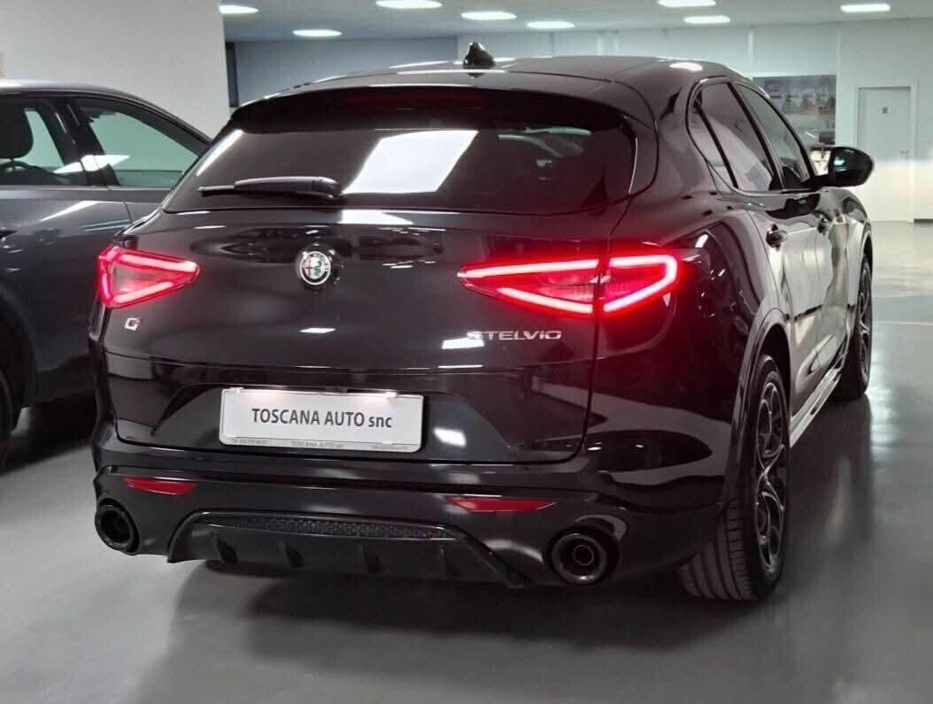 Alfa Stelvio 2025 2.2 diesel 210 CV AT8 Q4 Veloce