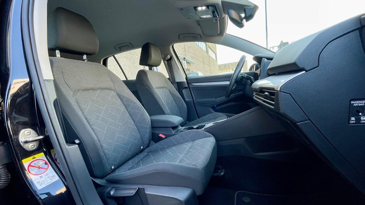 VOLKSWAGEN GOLF 2.0 STYLE TDI SCR DSG 116CV - FULL LED, VIRTUAL COCKPIT, NEOPATETATI