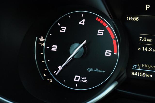 ALFA ROMEO Giulia 2.2 Turbodiesel 210 CV AT8 AWD Q4 Veloce