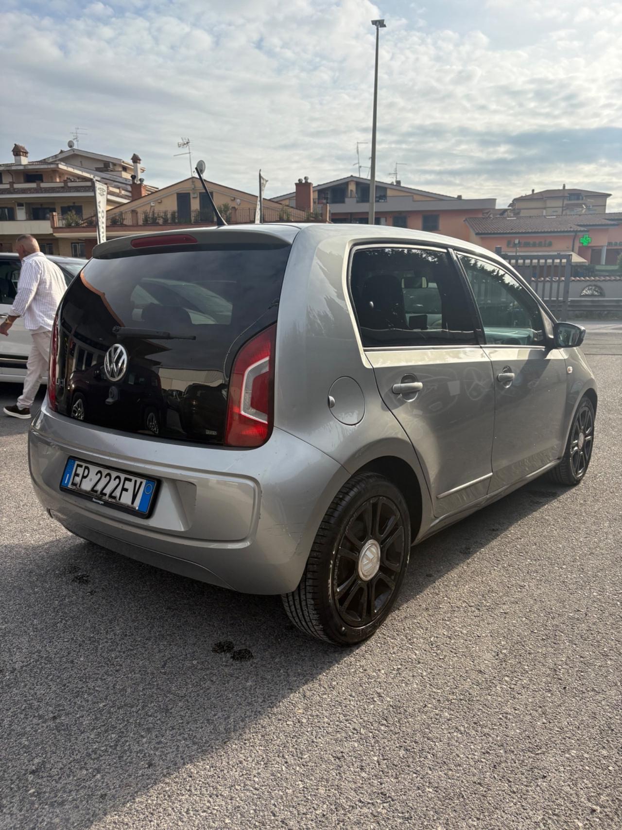 Volkswagen up! 1.0 75 CV 5p. high