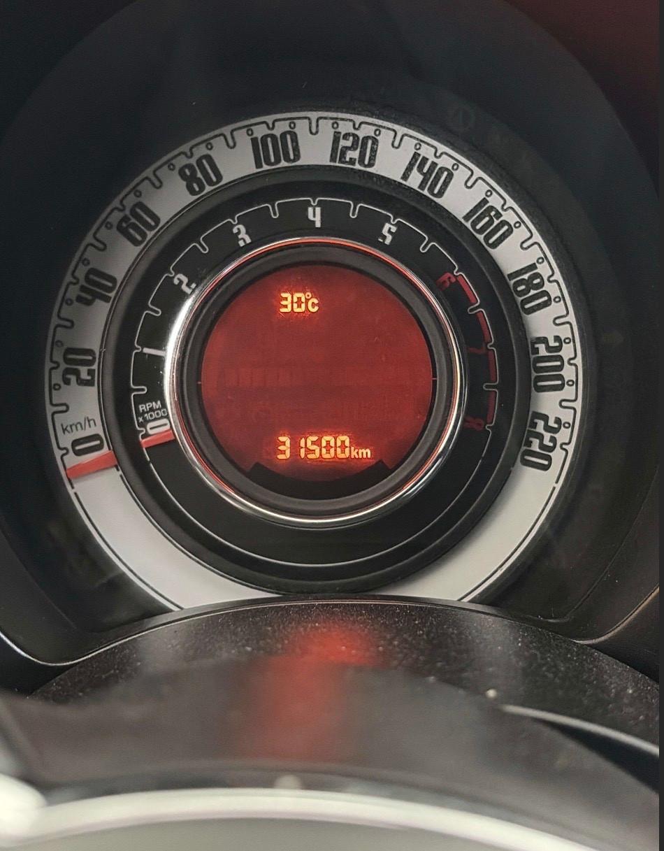 Fiat 500 1.0 Hybrid Red