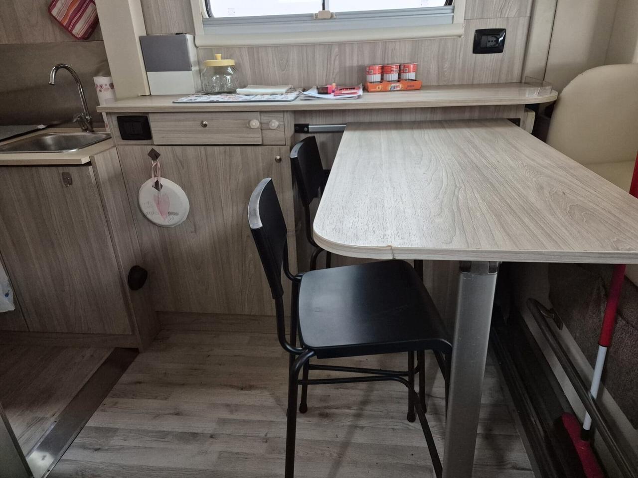CAMION MAN Living 11.224