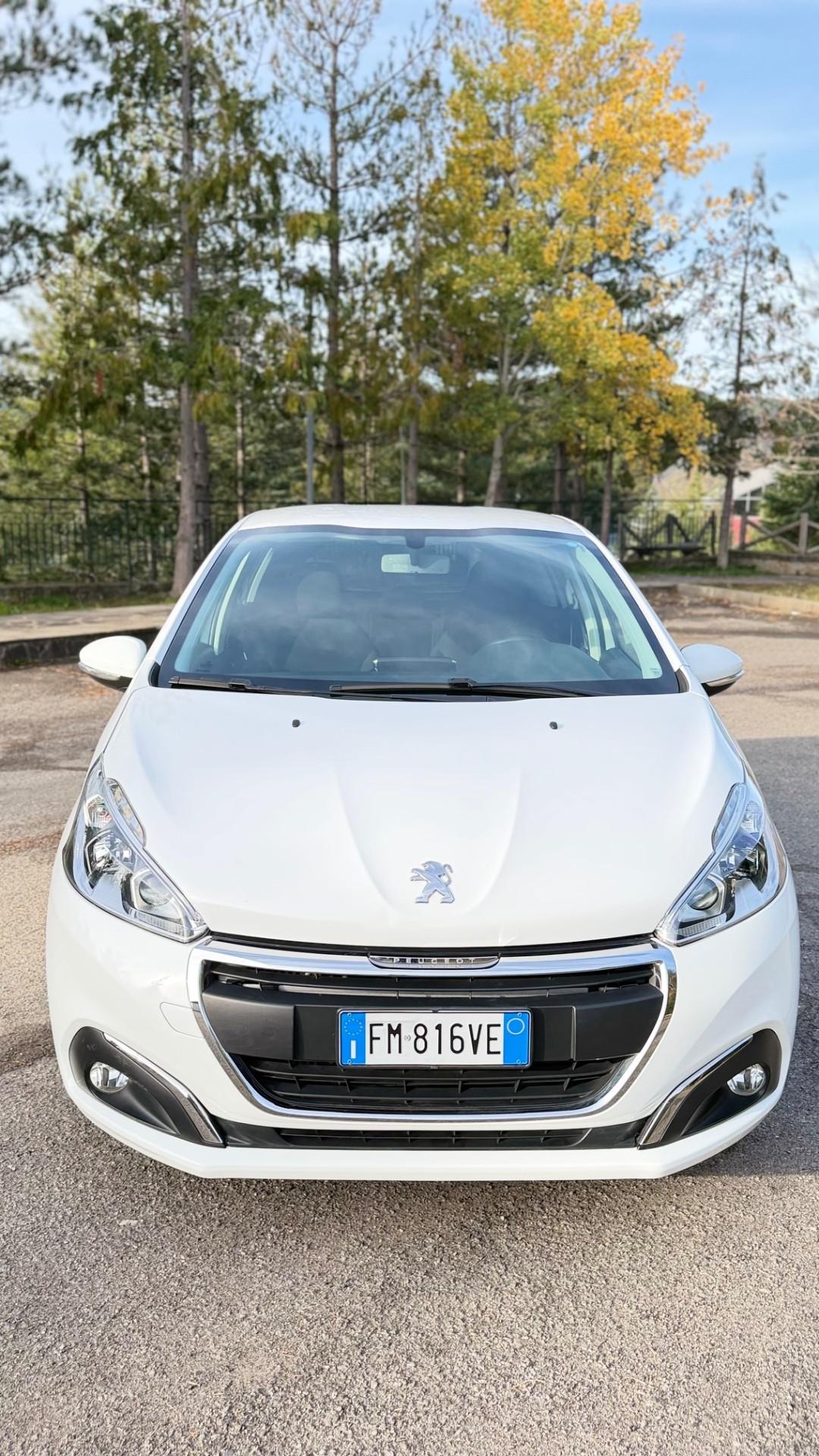 Peugeot 208 BlueHDi 75 5 porte Allure