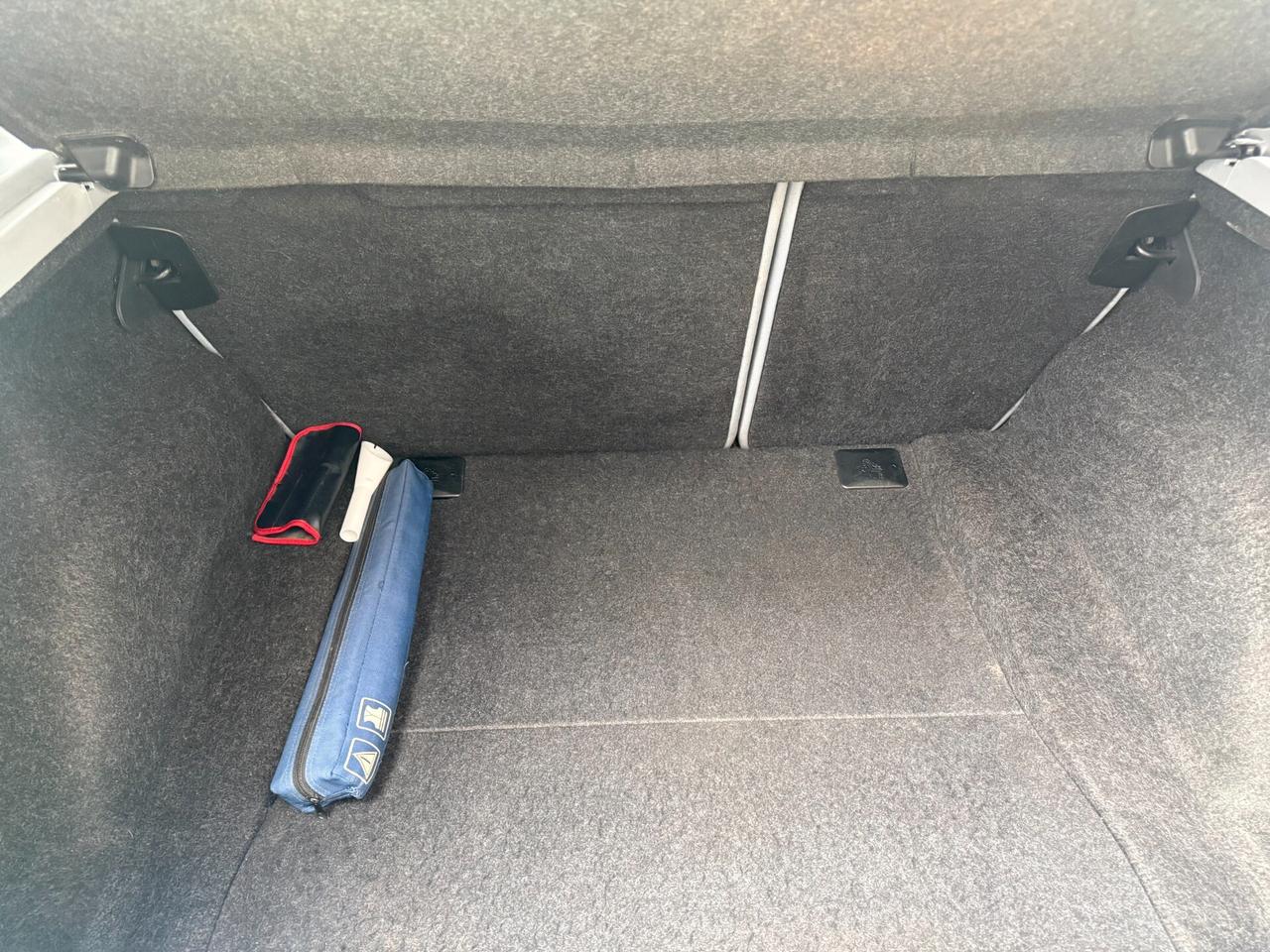 Bmw 118d cat 5 porte Futura DPF / 2.0 ,143 CV /EURO 5/ FRIZIONE E VOLANO NUOVI