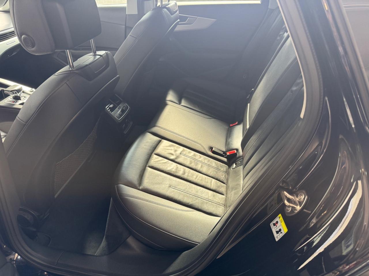 Audi A4 allroad 40 TDI 190 CV S tronic Identity Contrast