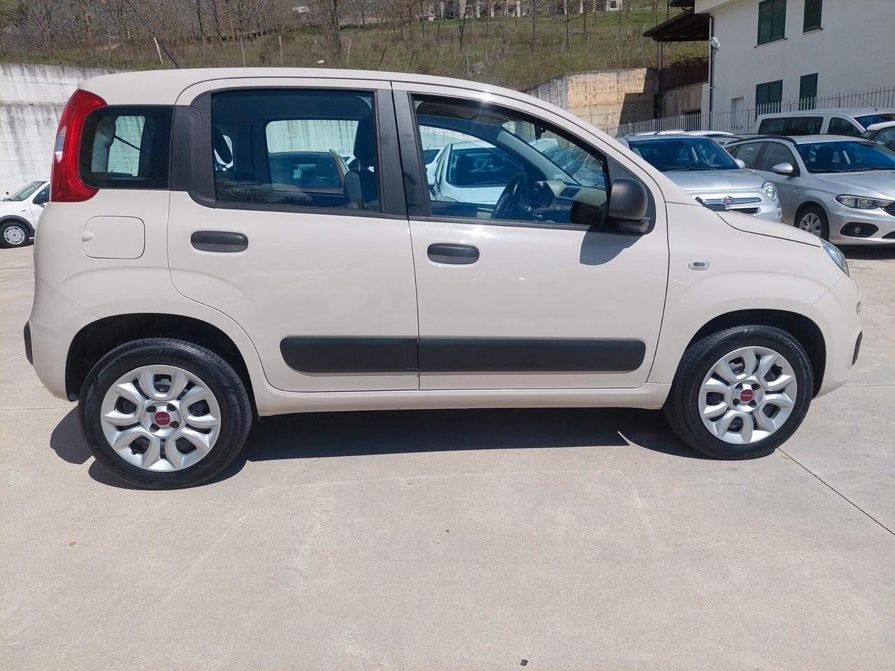 Fiat Panda 0.9 TwinAir Turbo Natural Power Lounge