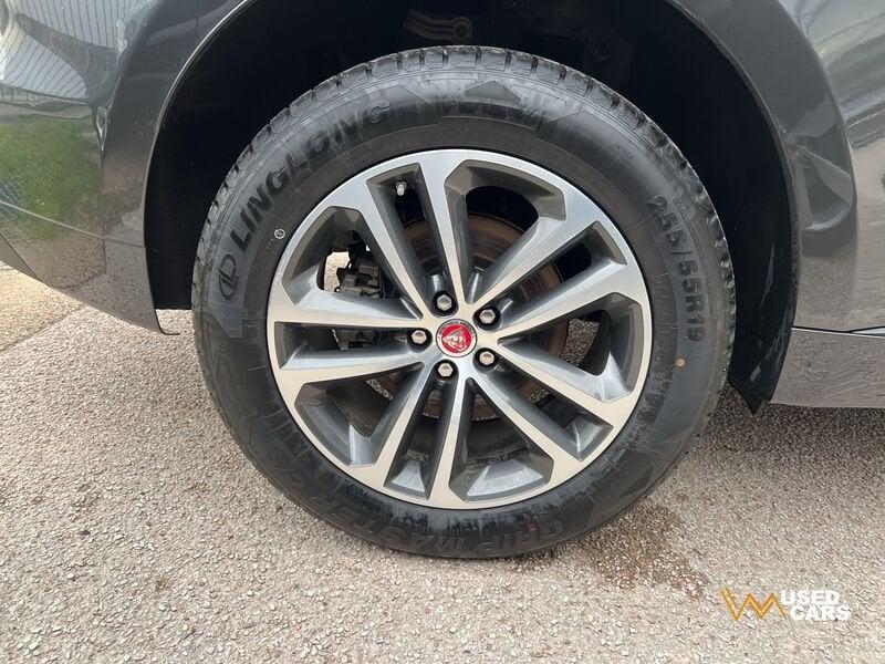 Jaguar F-Pace 2.0d 180 CV AWD aut. Prestige
