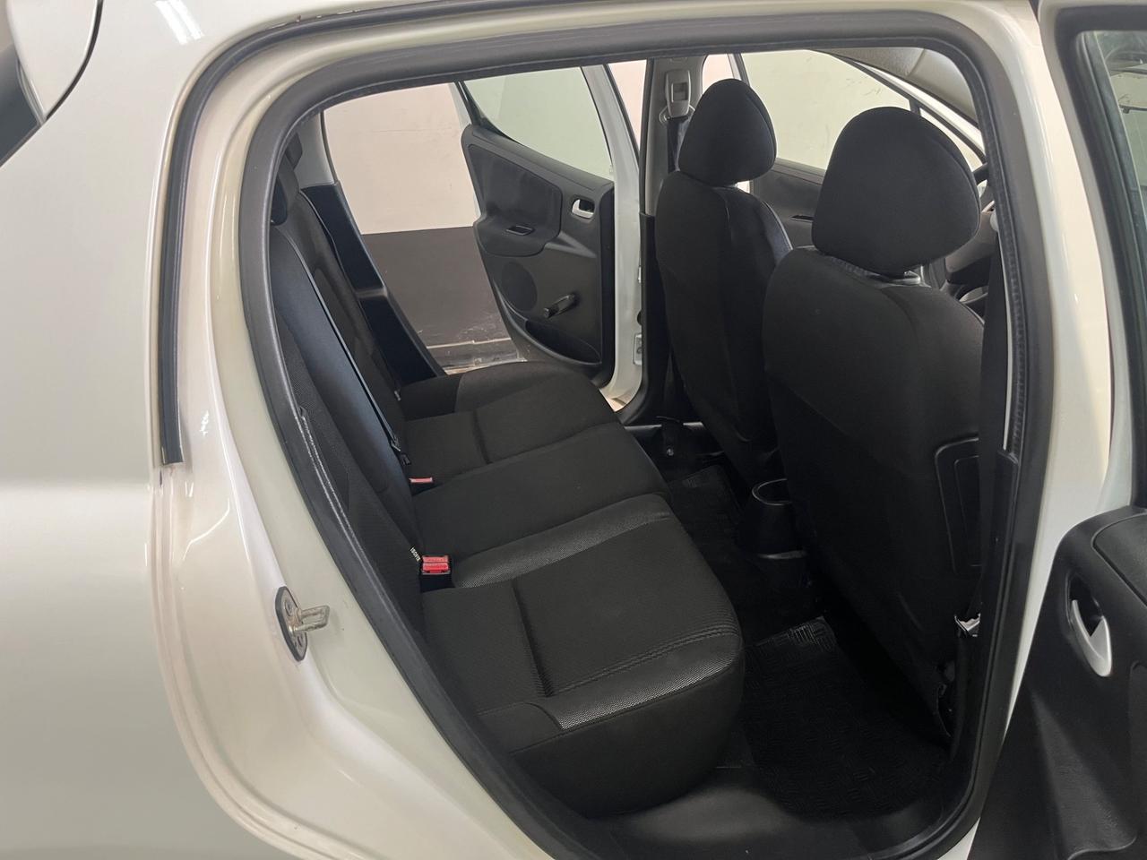 Peugeot 207 1.4 HDi 70CV 5p. 2012