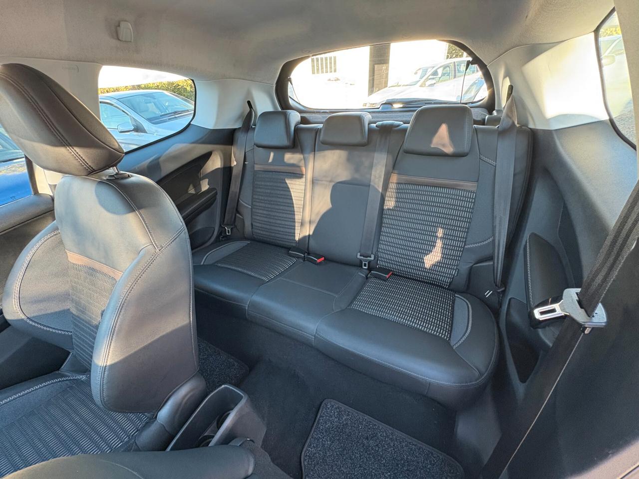Peugeot 208 Gt-Line 1.6 e-HDi 115 CV
