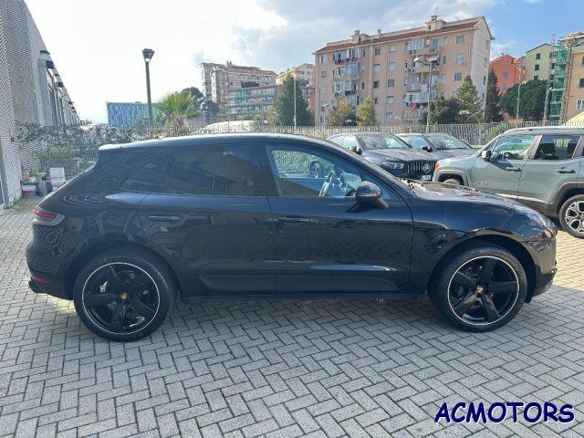 PORSCHE Macan 2.0