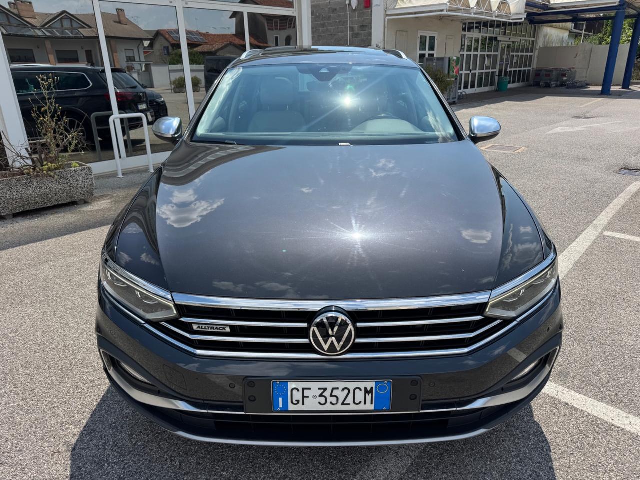 Volkswagen Passat Variant 2.0 TDI SCR 200 CV 4MOTION DSG Executive