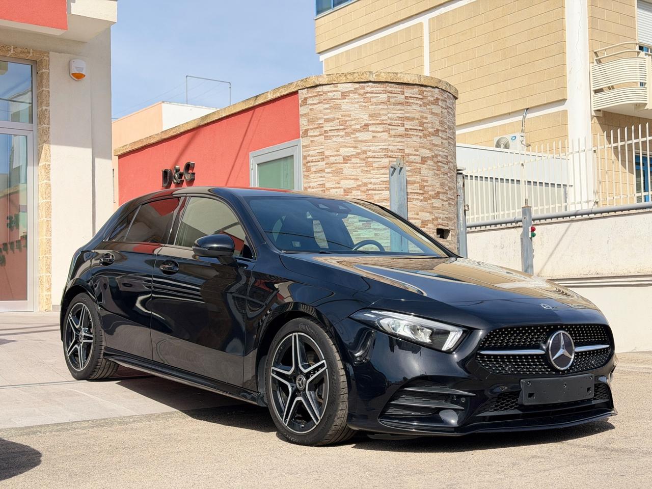 Mercedes-benz A180d Premium Amg -2021 AMBIENT/NAVI