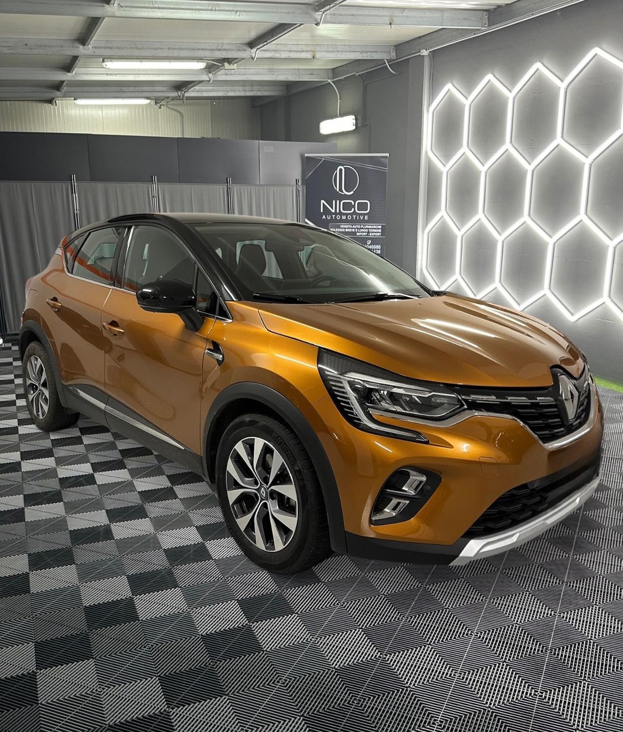 Renault Captur Plug-in Hybrid E-Tech 160 CV Initiale Paris