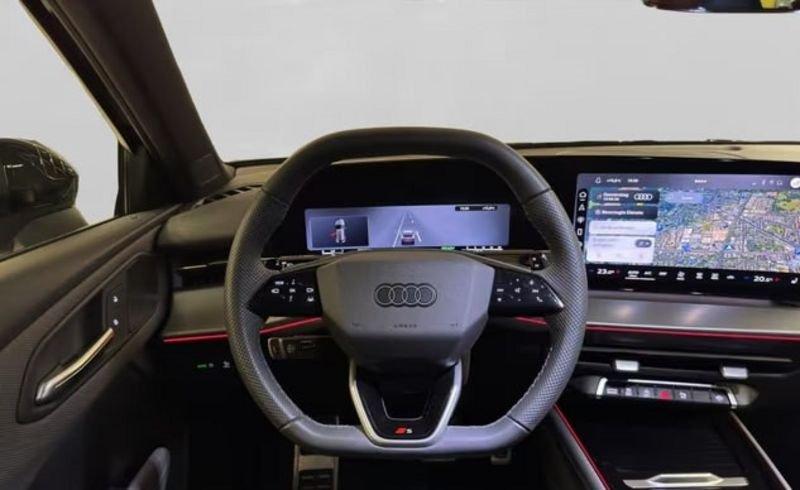 Audi Q3 Sportback Audi Q3 Sportback 2.0 TDI S-LINE S-TRONIC TECH-PLUS LED NAVI BLACK PACK CAMERA