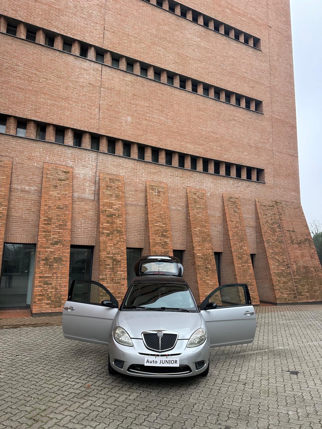 Lancia Ypsilon 1.2 Argento