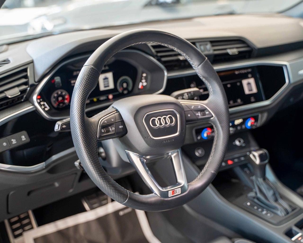 Audi Q3 SPB 40 TDI quattro S tronic line edition IDENTITY/SONOS/PELLE