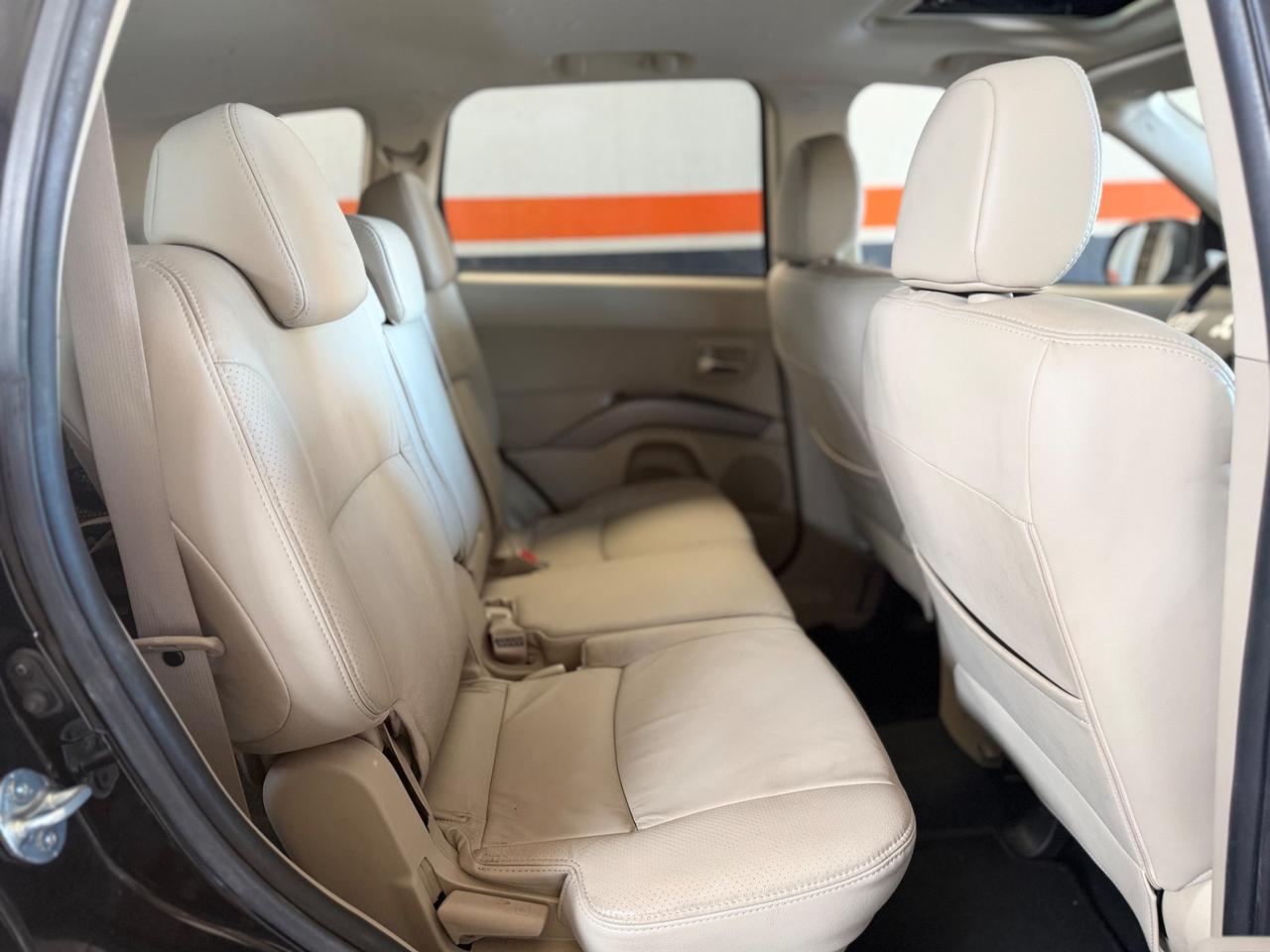 Mitsubishi Outlander 2.2 DI-D Instyle 7 p.ti DPF