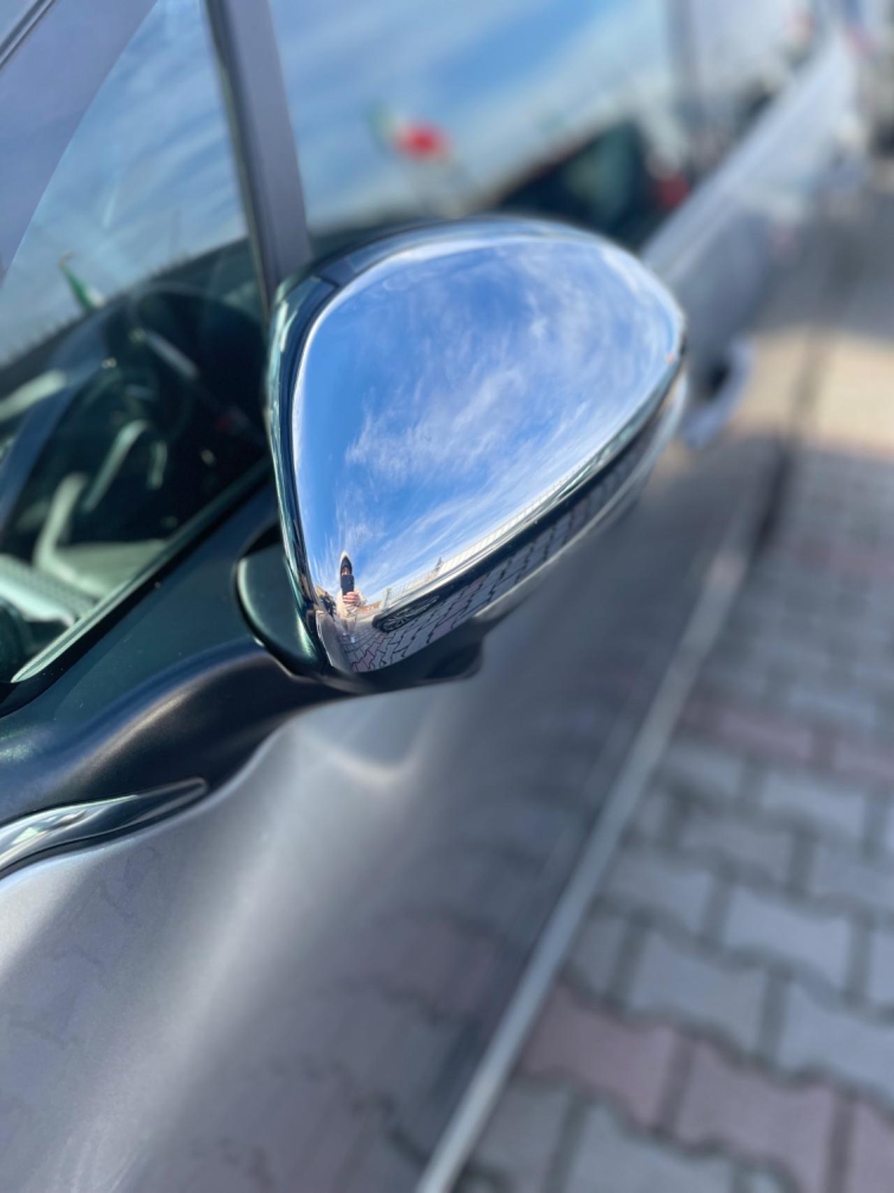 Peugeot 2008 1.6 e-HDi 92 CV Stop&Start Urban Cross