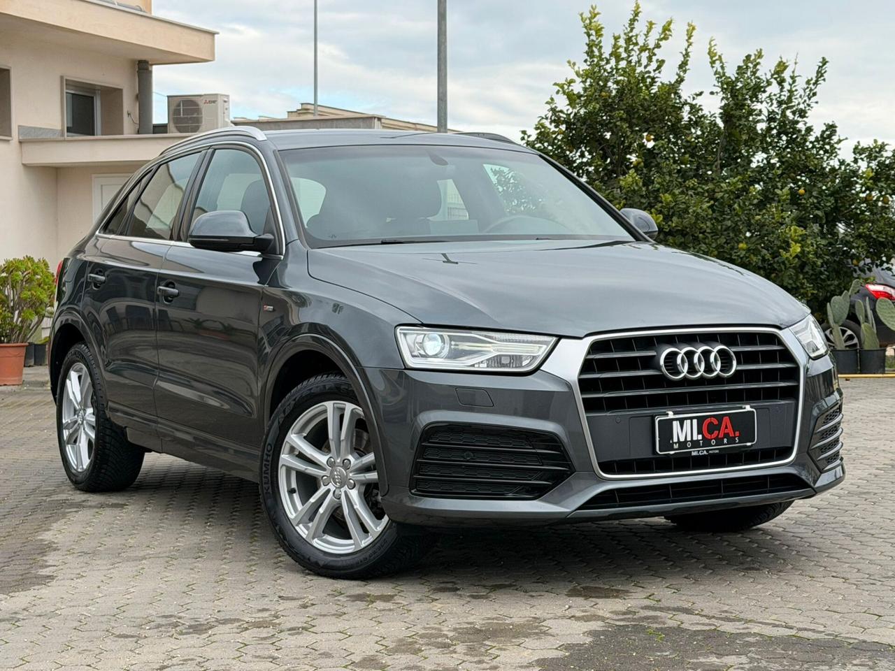 Audi Q3 2.0 TDI 120 CV S tronic Sport S-LINE