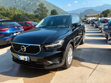 Volvo XC40 T2 Momentum Core
