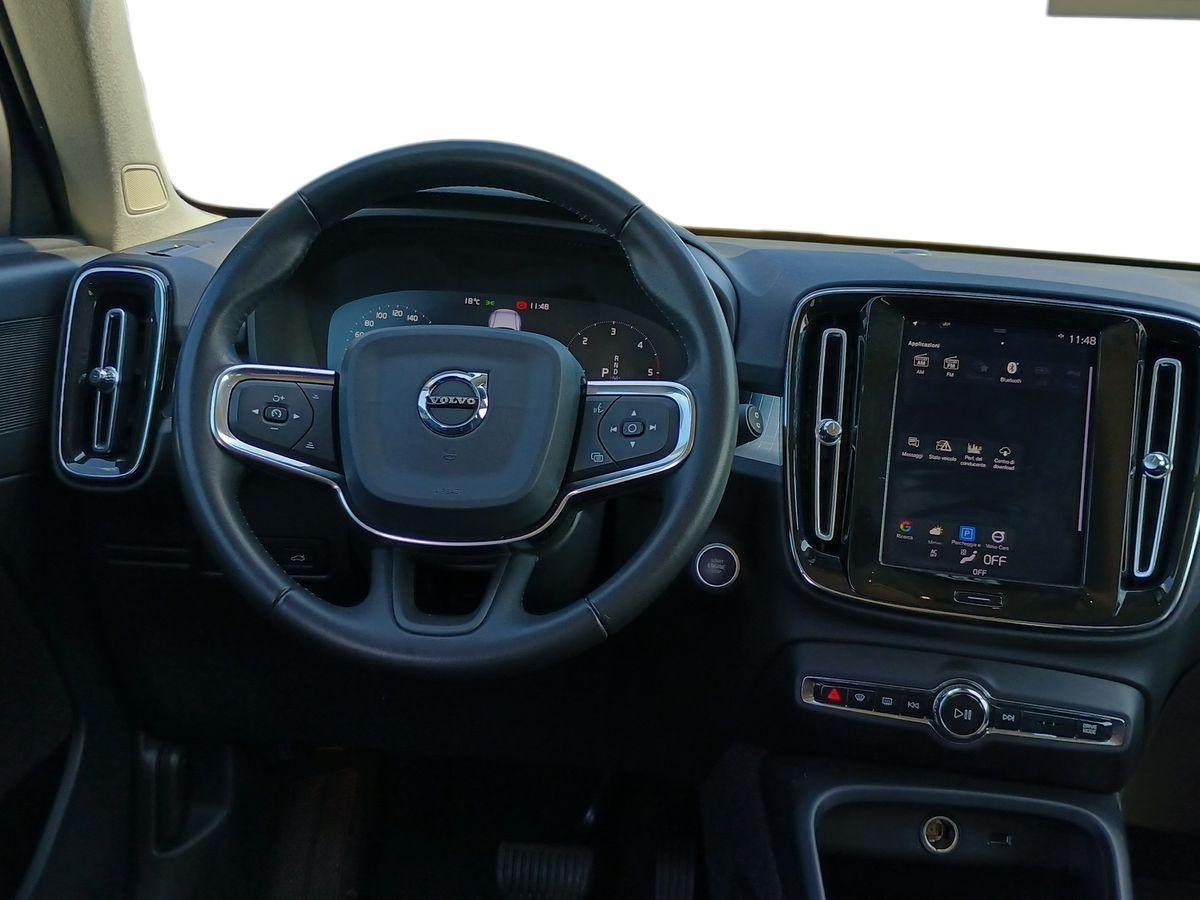 VOLVO XC40 - XC40 2.0 d3 Momentum geartronic my20