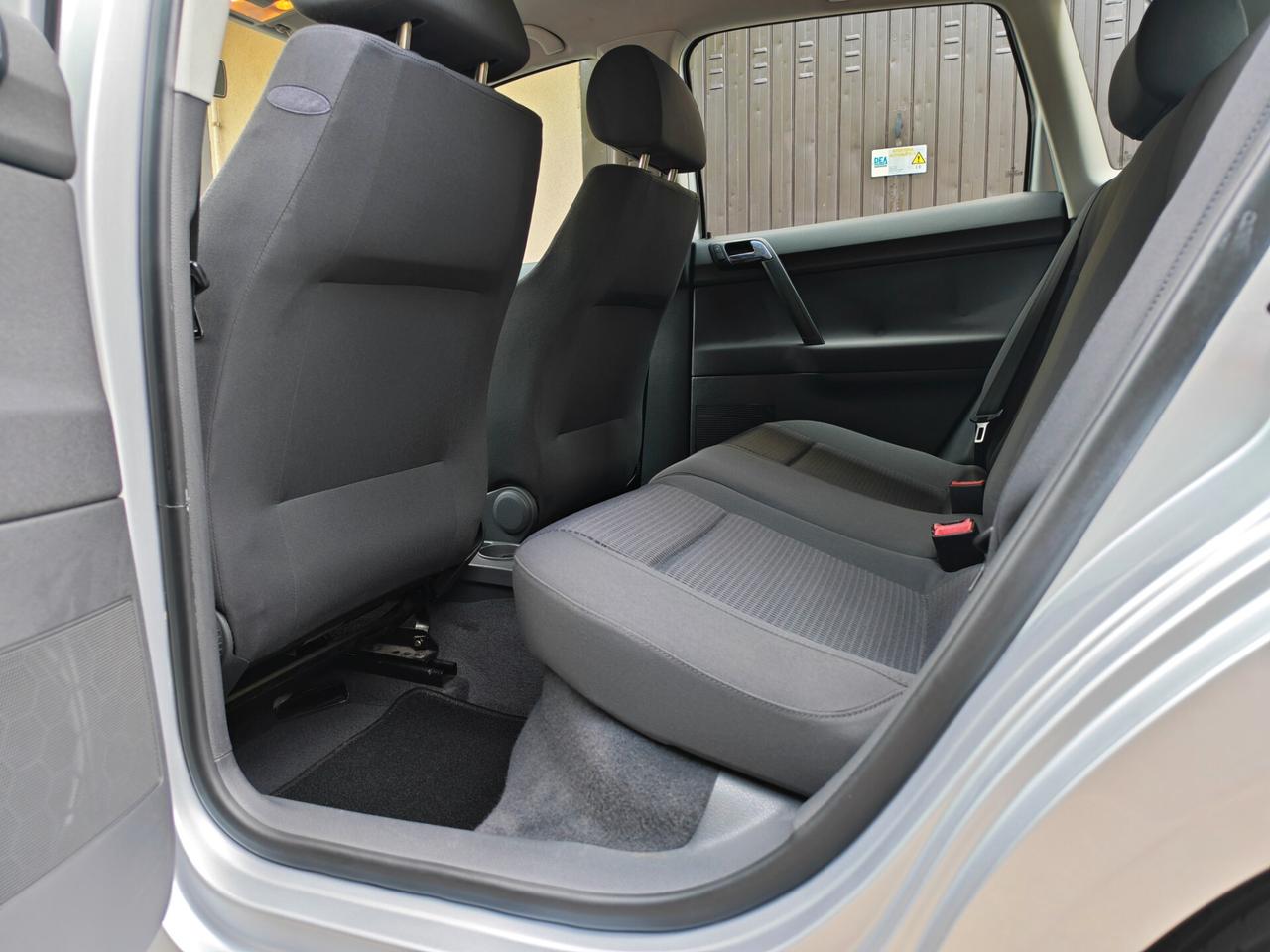 Volkswagen Polo 1.4 BENZINA 75cv / 91.000km / Unipro