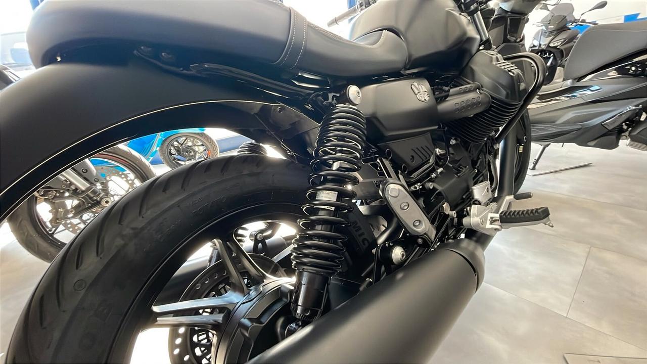 Moto Guzzi V7 stone V7IV