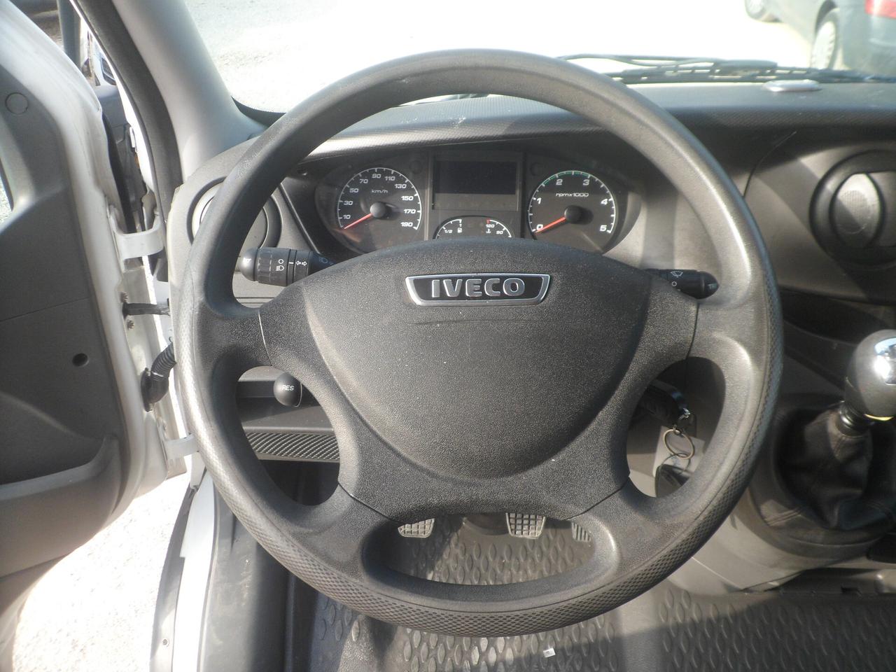 Iveco Daily 35s15 furgone medio alto