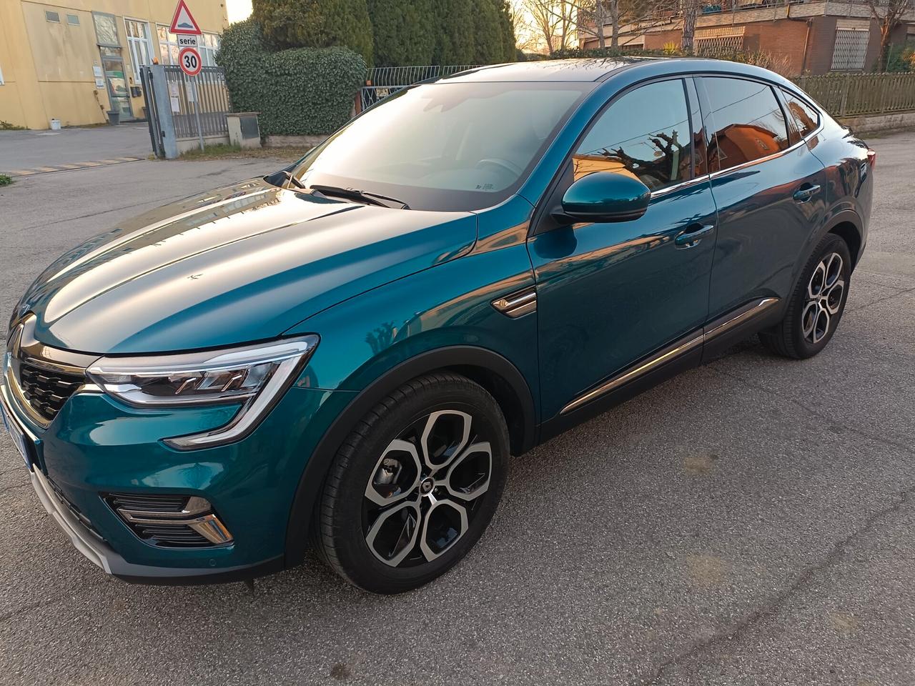 Renault Arkana Hybrid 145 CV Intens