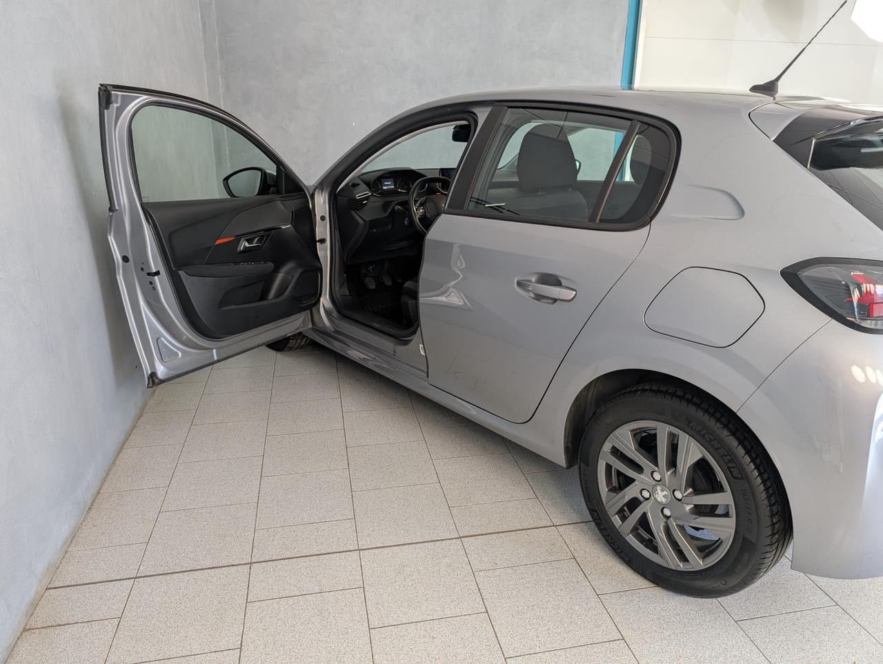 Peugeot 208 1.2 puretech 75cv Active