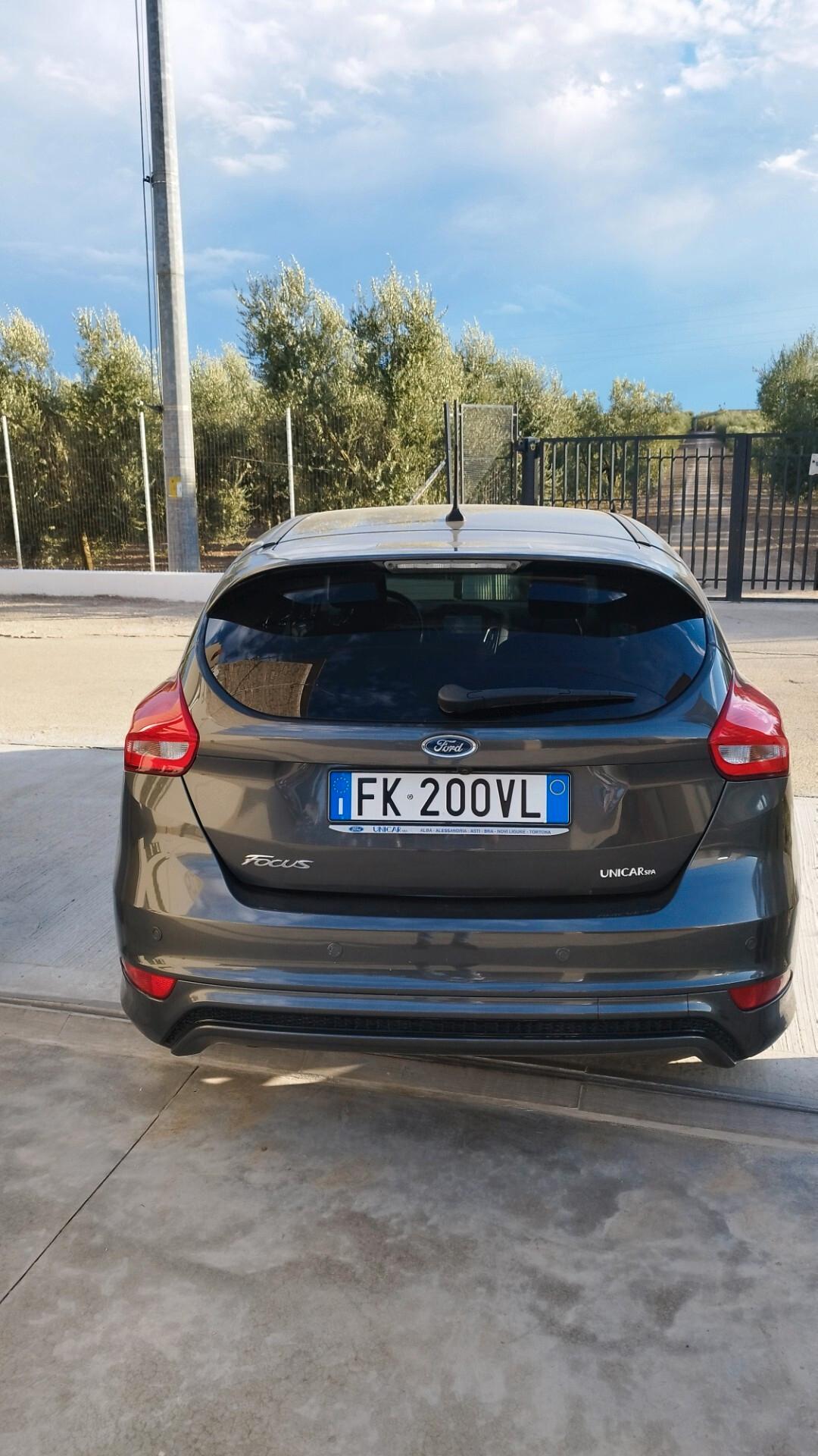 Ford Focus 1.5 TDCi 120 CV Start&Stop Powershift ST Line