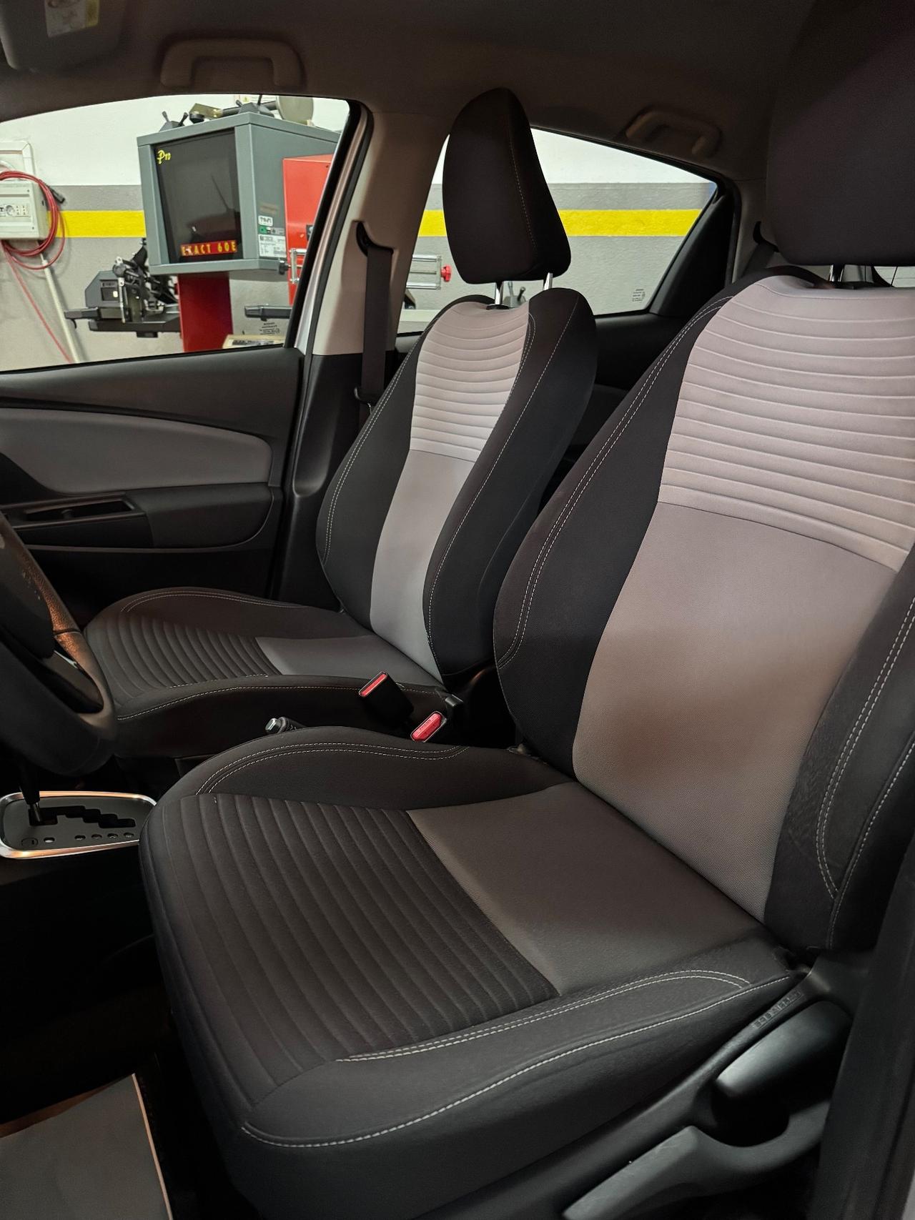 Toyota Yaris 1.5 Hybrid 5 porte Active