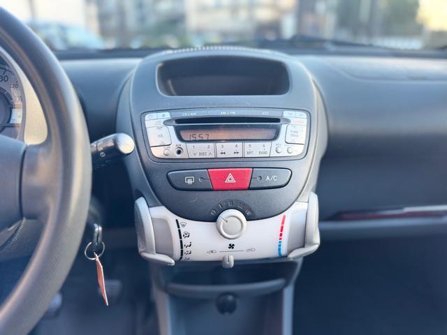 PEUGEOT 107 1.0 68CV 3p. Sweet Years 50 MILA KM