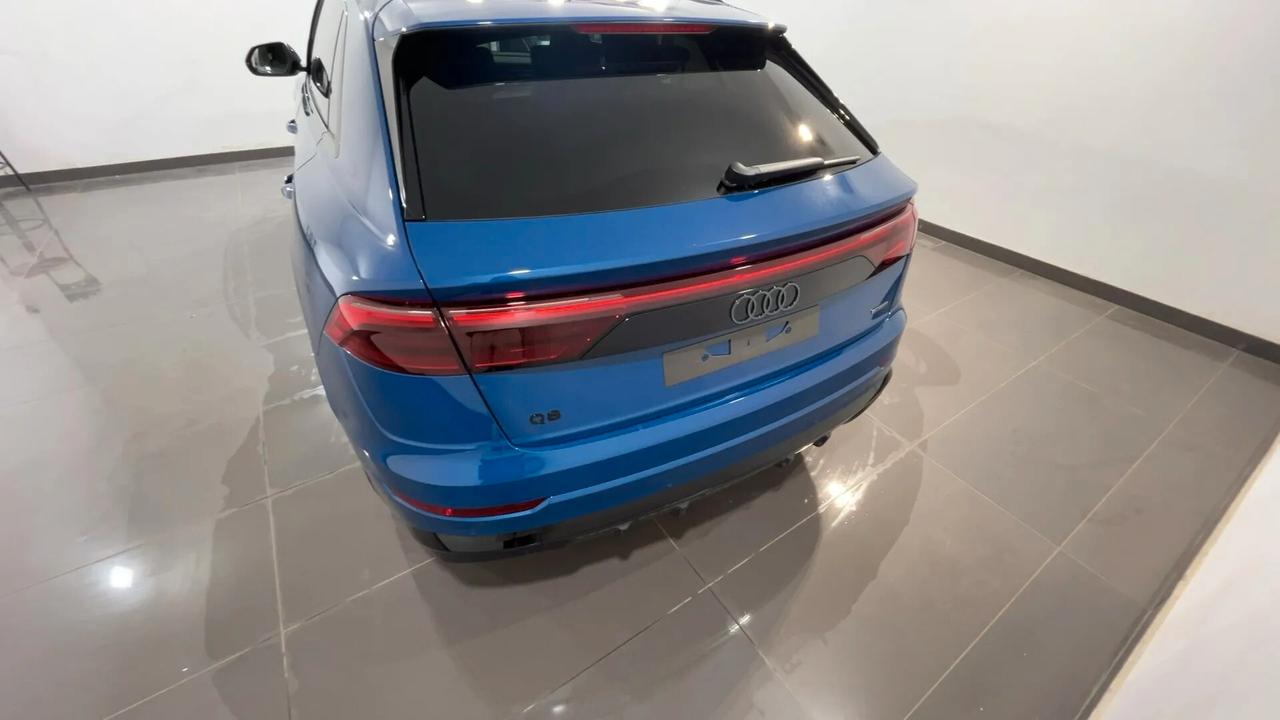 Audi Q8 3.0 tdi mhev S line quattro286cv auto