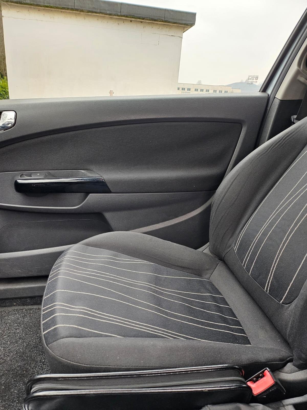 Opel Corsa 1.2 3 porte Sport