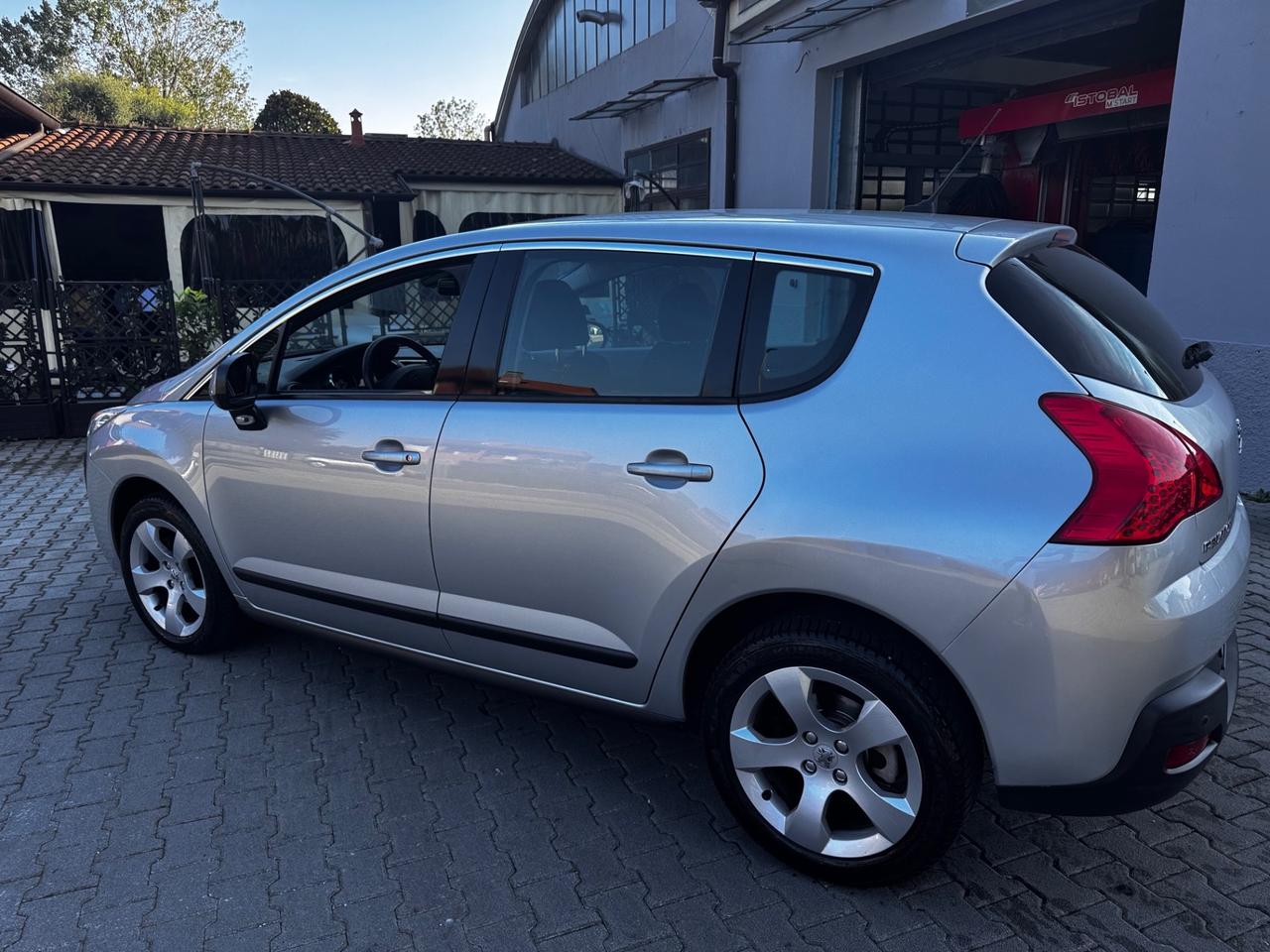 Peugeot 3008 1.6 HDi 112CV 96000km