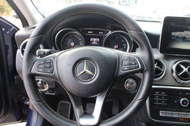 MERCEDES-BENZ GLA 200 d Automatic Sport
