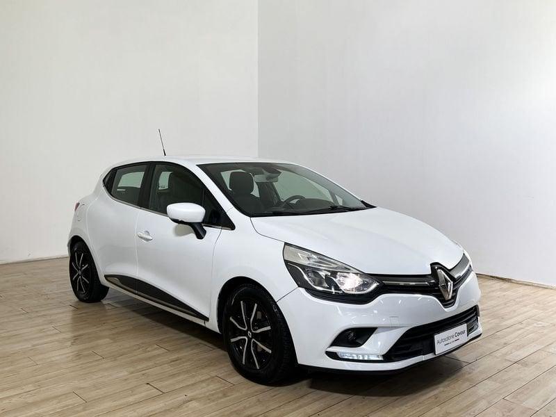 Renault Clio Clio 1.2 16v Business 75cv